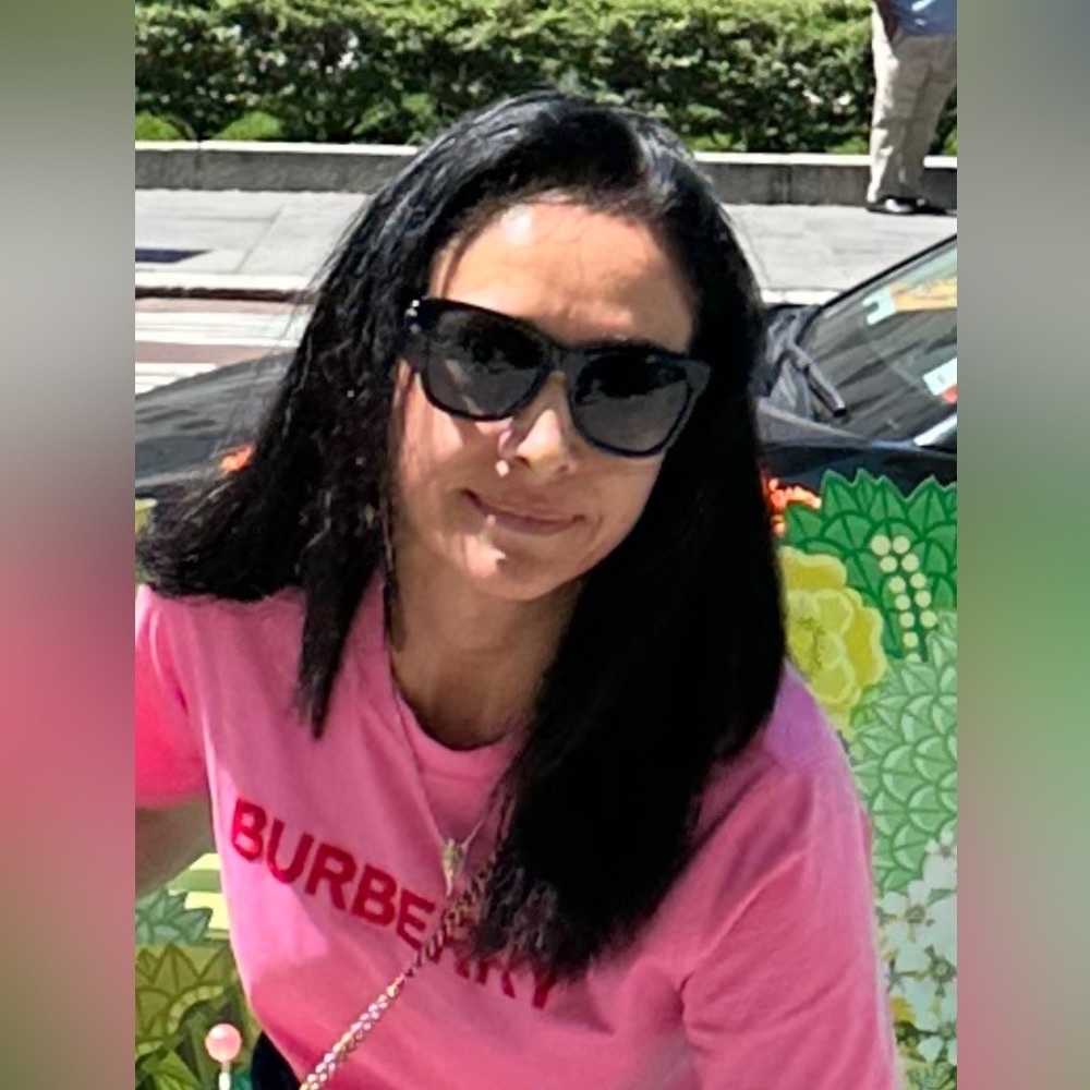 Meet your Posher, Mila